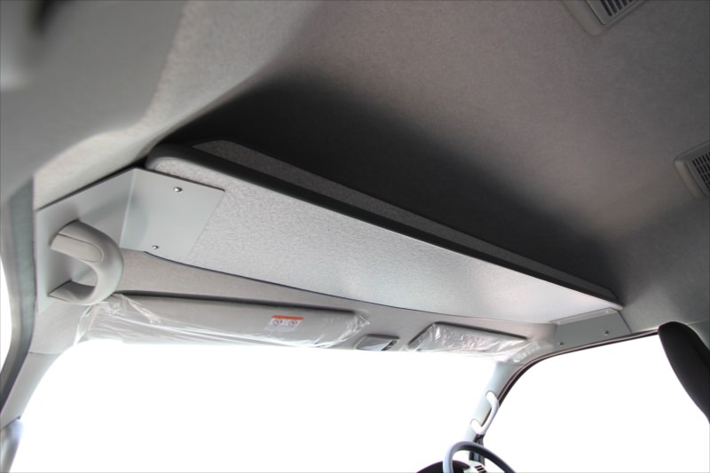 ハイエース　オーバーヘッドコンソール　オグショー トランスポータープロショップ「オグショー」 / ES TXセンター