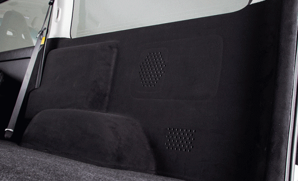 荷室を傷つけない！ESSEXファブリックトリムカバー - オグショー