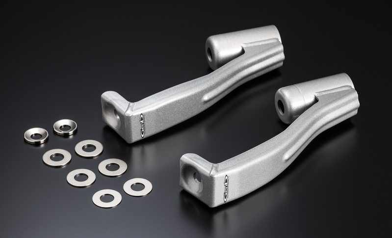 リバンプサポートブラケット　ハイエース　2WD ハイエースのセッティング自由度を拡げるGenbリバンプ補強ブラケット