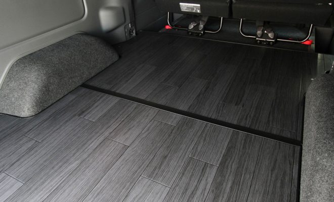 キャラバンの荷室を一気にグレードアップさせるESフロアパネルR 